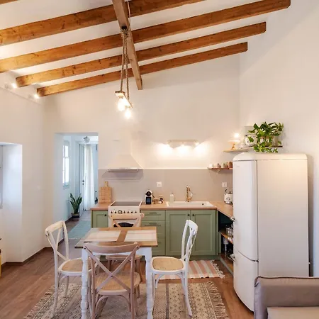 Mountain Seaview Lägenhet *